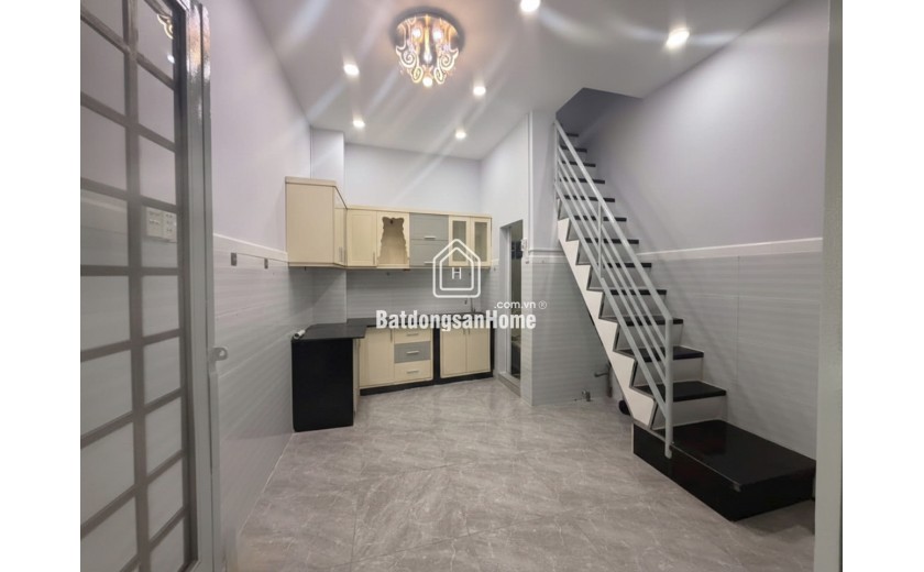 D2087 ⚡️ nhà Trần Hưng Đạo Q5, SHR, Vuông, 3 tầng, 2.x tỷ